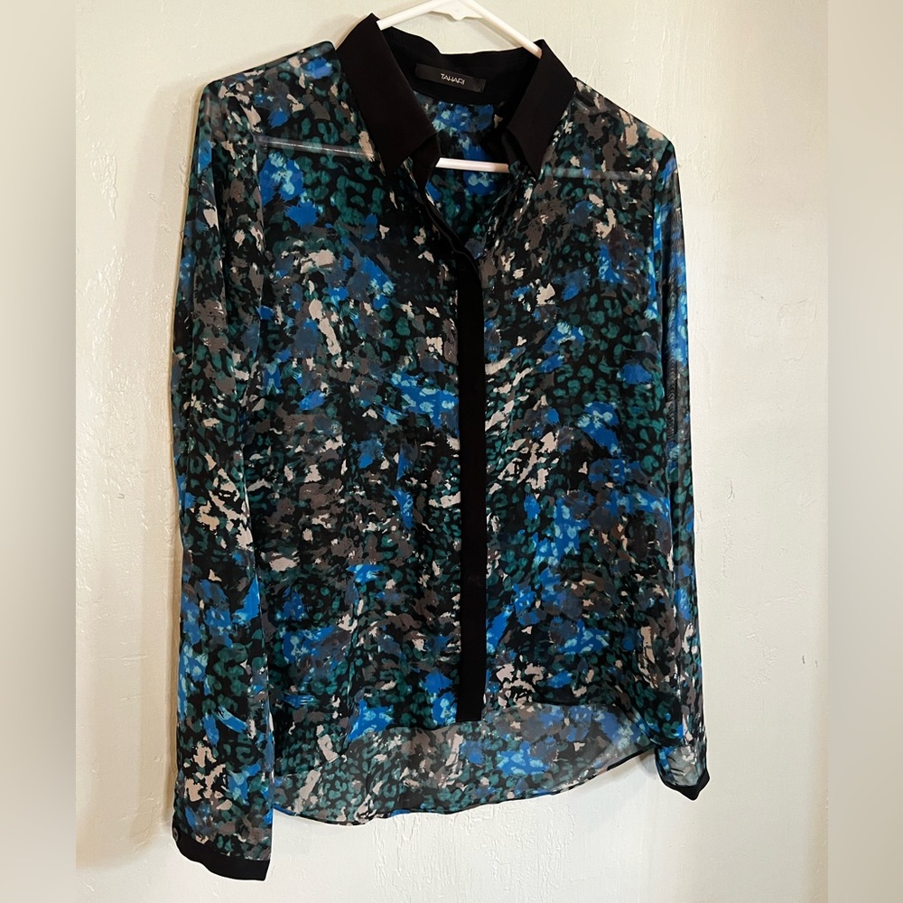 Sheer TAHARI button down shirt - size small